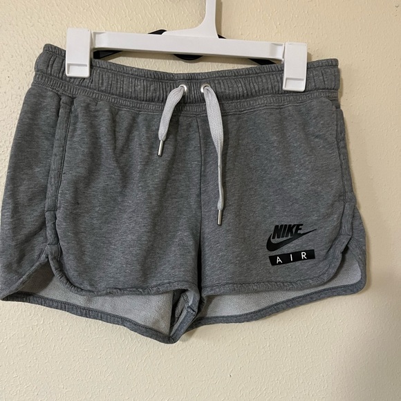Nike air shorts - Picture 1 of 2